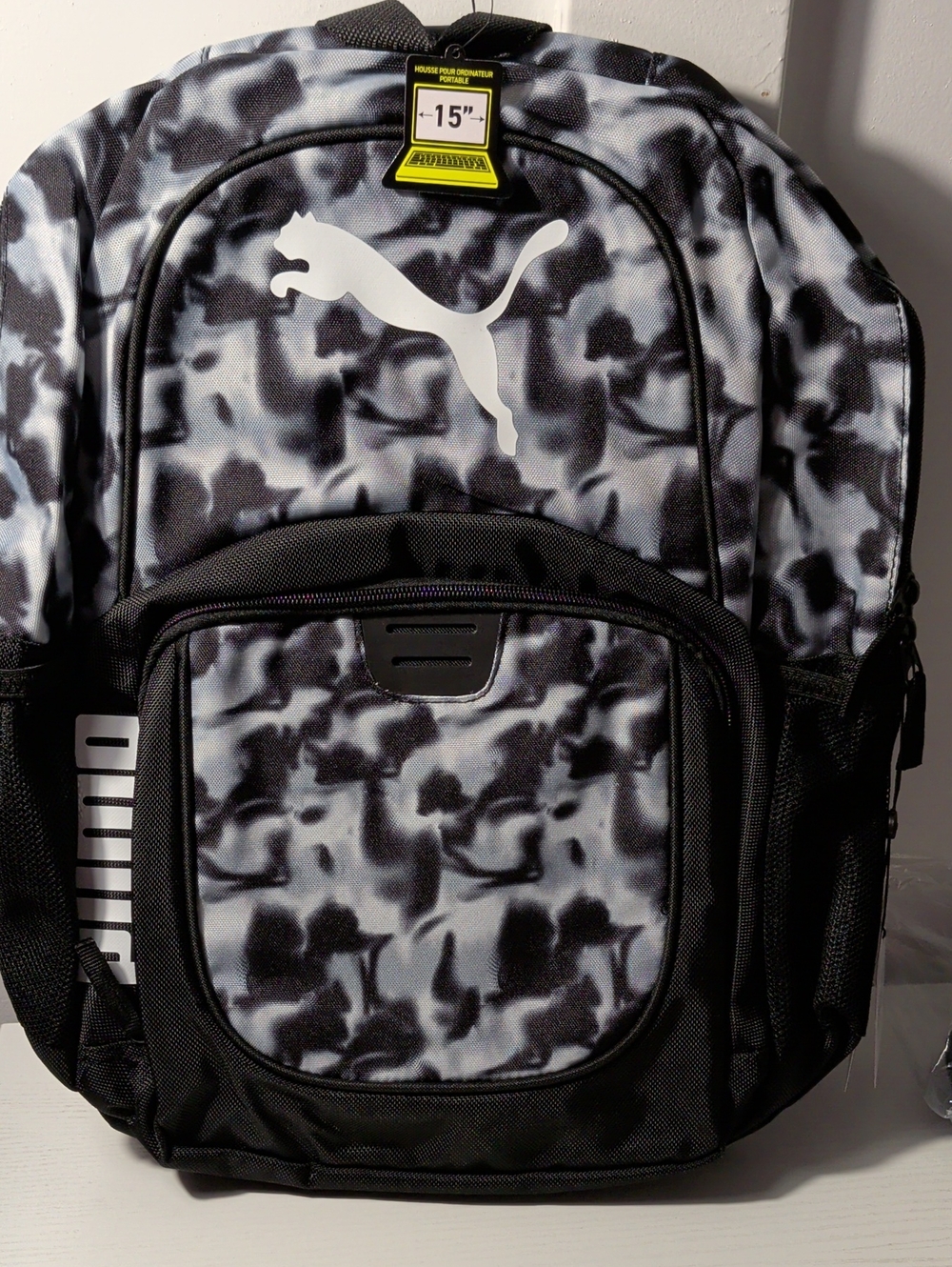 PUMA NWT Backpack 15 In. Blk/Wht